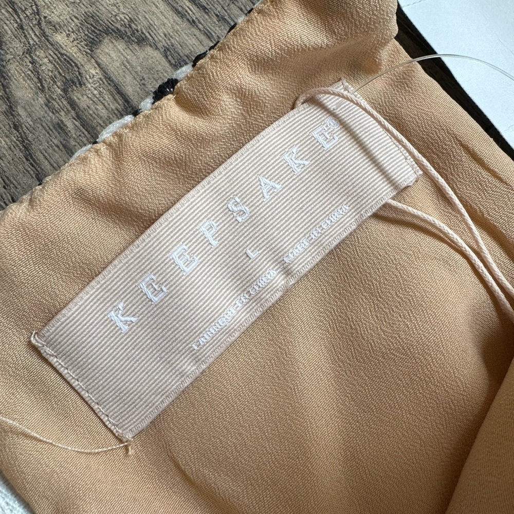 Keepsake The Label Break Free Lace Midi Dress- NWT- Large - Picture 6 of 9